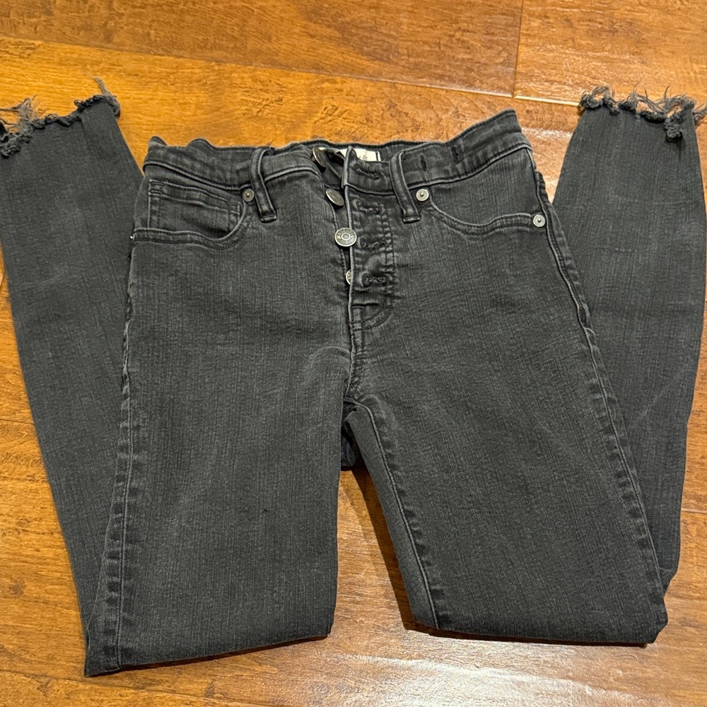 Madewell Black 9” Rise Frayed Hem Skinny Jeans